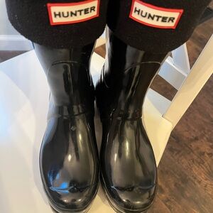 Hunter short Glossy Black Waterproof Boots with fleece removable lining size 7